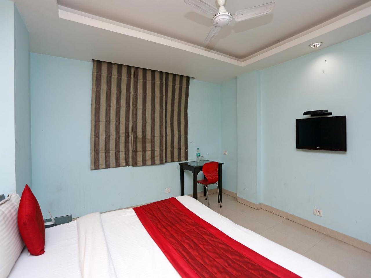 Oyo 6596 Hotel Flight Path New Delhi Exteriör bild
