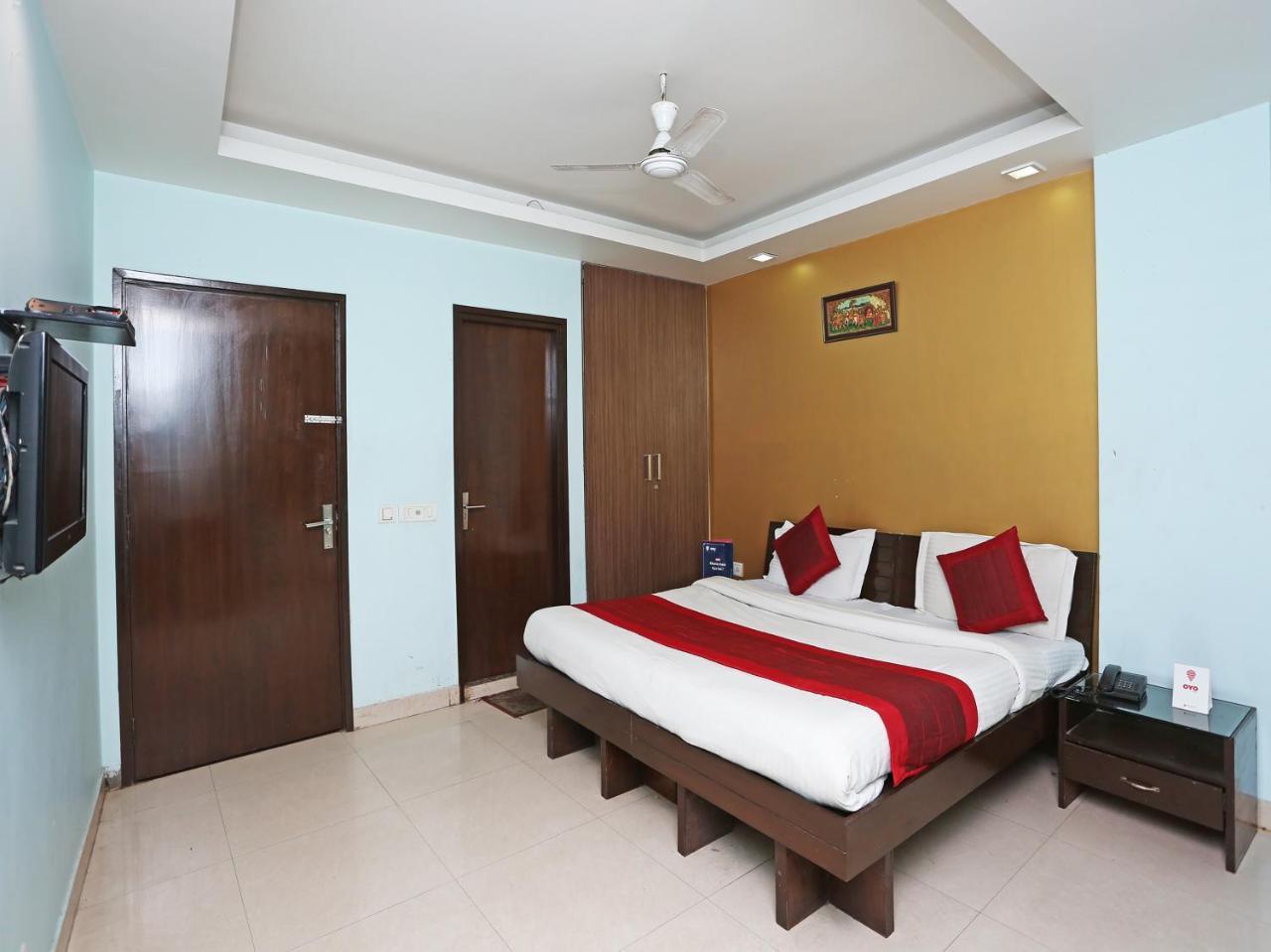 Oyo 6596 Hotel Flight Path New Delhi Exteriör bild